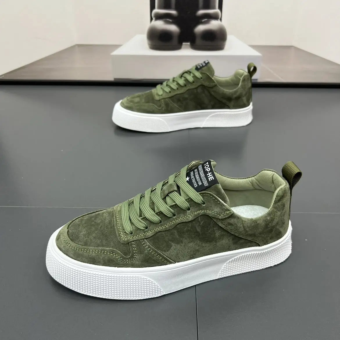 Designer Fashion Light Weight Hight Increase Sepatu Soft Sole Walk Sport Sneakers Chunky Shoes for Men Male