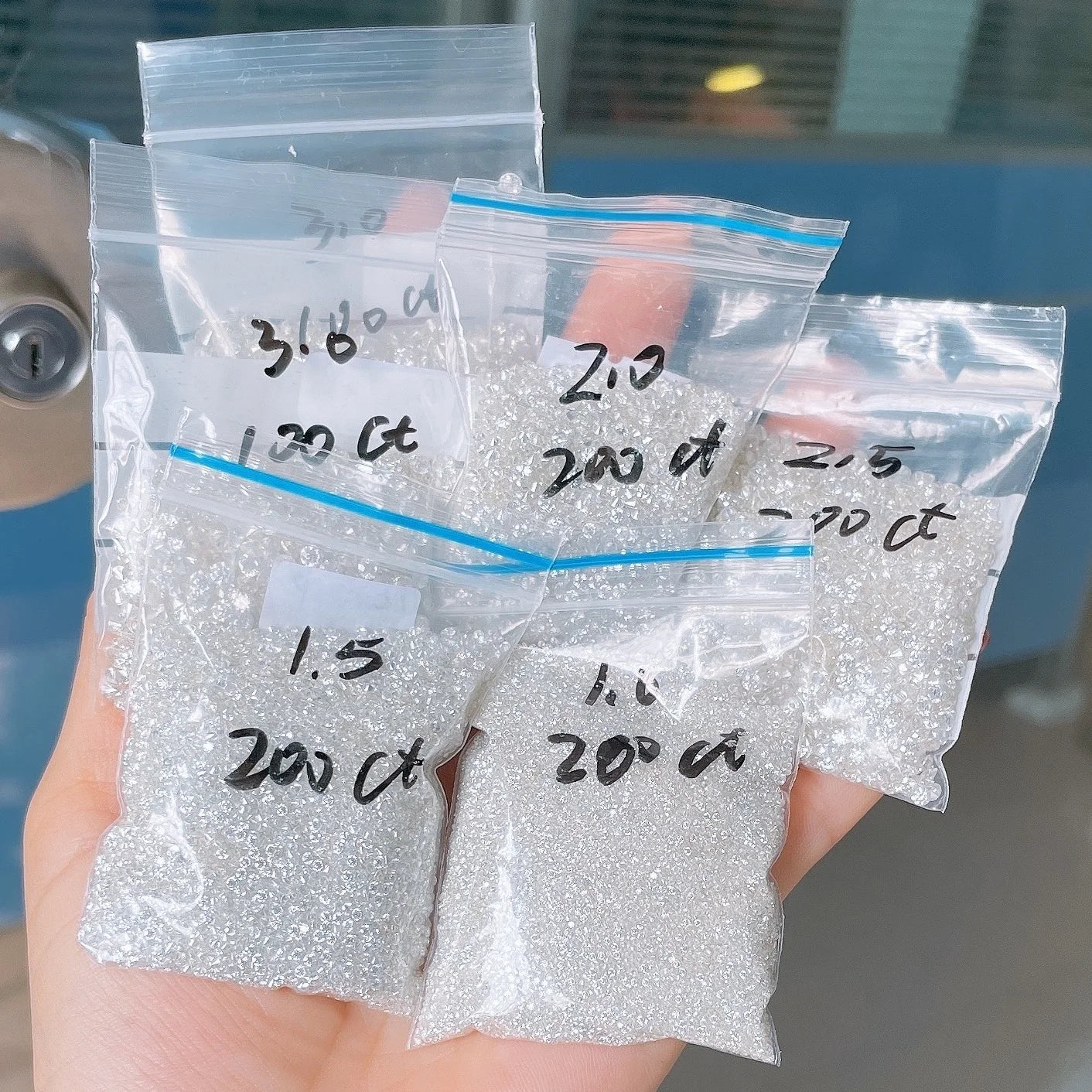 Wholesale Gem Small 0.8mm 2mm Synthetic Round Super White Flawless GRA VVS VVS1 D Color Stone Melee Moissanite Loose Diamond