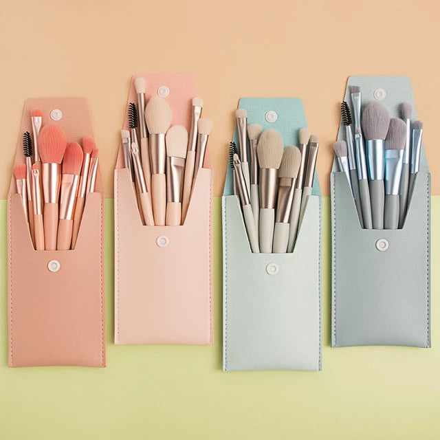 8 Pcs Mini Makeup Brushes Wooden Handle Portable Makeup Tools Nature Hair Mini Makeup Brush Set
