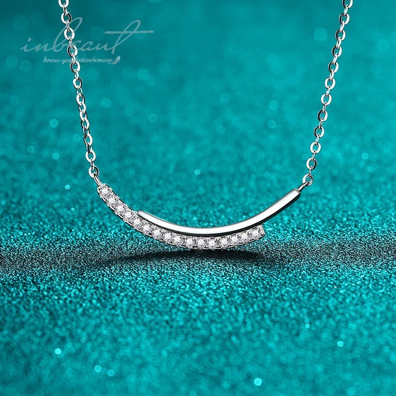 Silver 925 Original Total 0.5 Carat Brilliant Cut Diamond Test Past D Color Moissanite Arc Shape Pendant Necklace Fine Jewelry