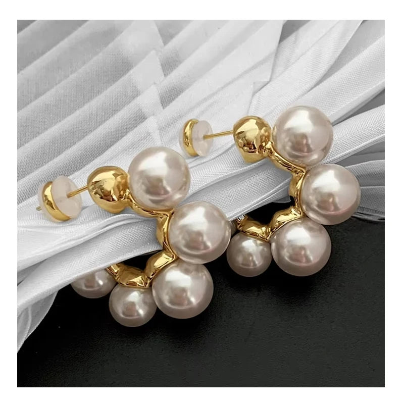 Classic and Elegant Fashion Accessories Retro Style Pearl Earrings for Women