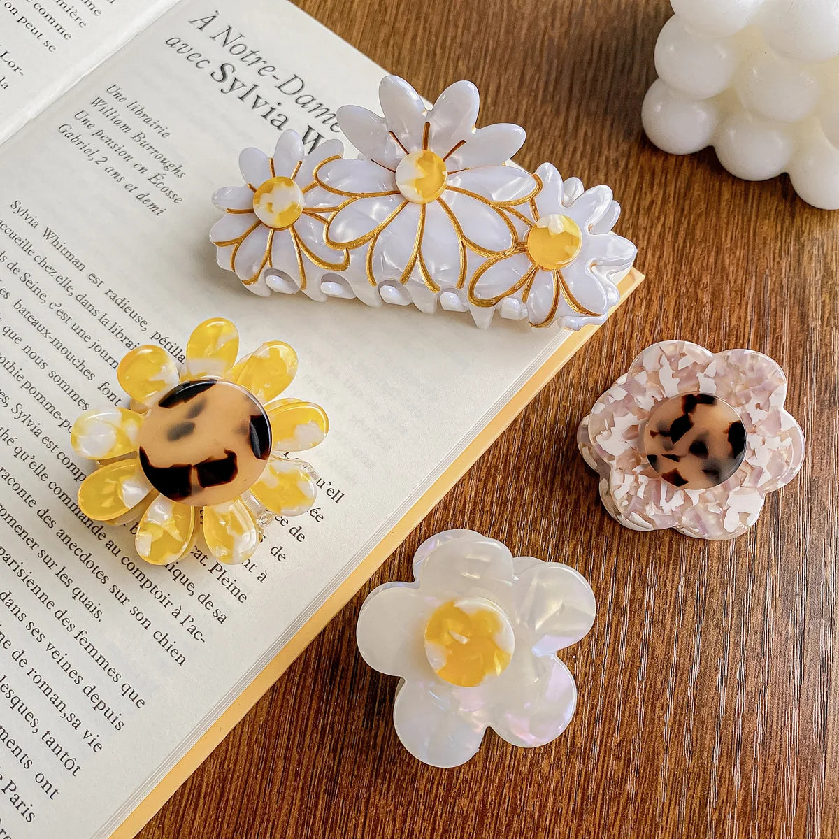 Hot Selling Wholesale Acetic Acid Catch Clip Gradient High-end Clip Acetate Medium Flower Hair Claw Clips for Girls Accessories