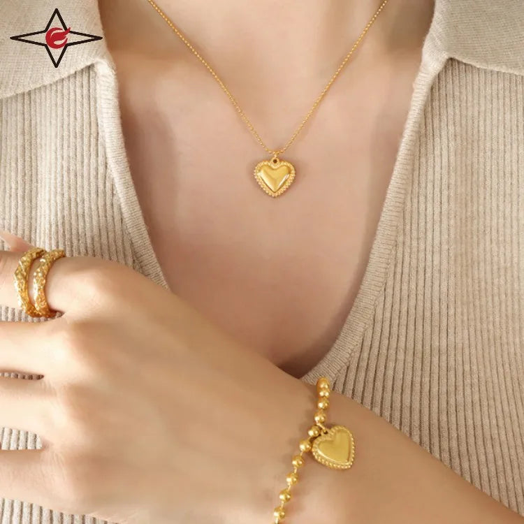 Custom Luxury 18k Gold Plated Stainless Steel Beads Jewelry Set for Women Vintage Style Heart Pendant Necklace Bracelet Combo
