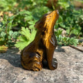2'' Natural Tiger Eye Carving Howling Wolf Figurine Healing Energy Animal Quartz Wolf Statue for Home Fengshui Decor