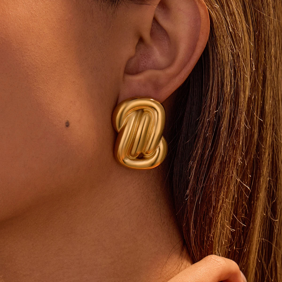 Hypoallergenic Non Tarnish Stainless Steel Women's Jewelry Chic Rectangle Statement Knot Texture Gold Stud Earrings