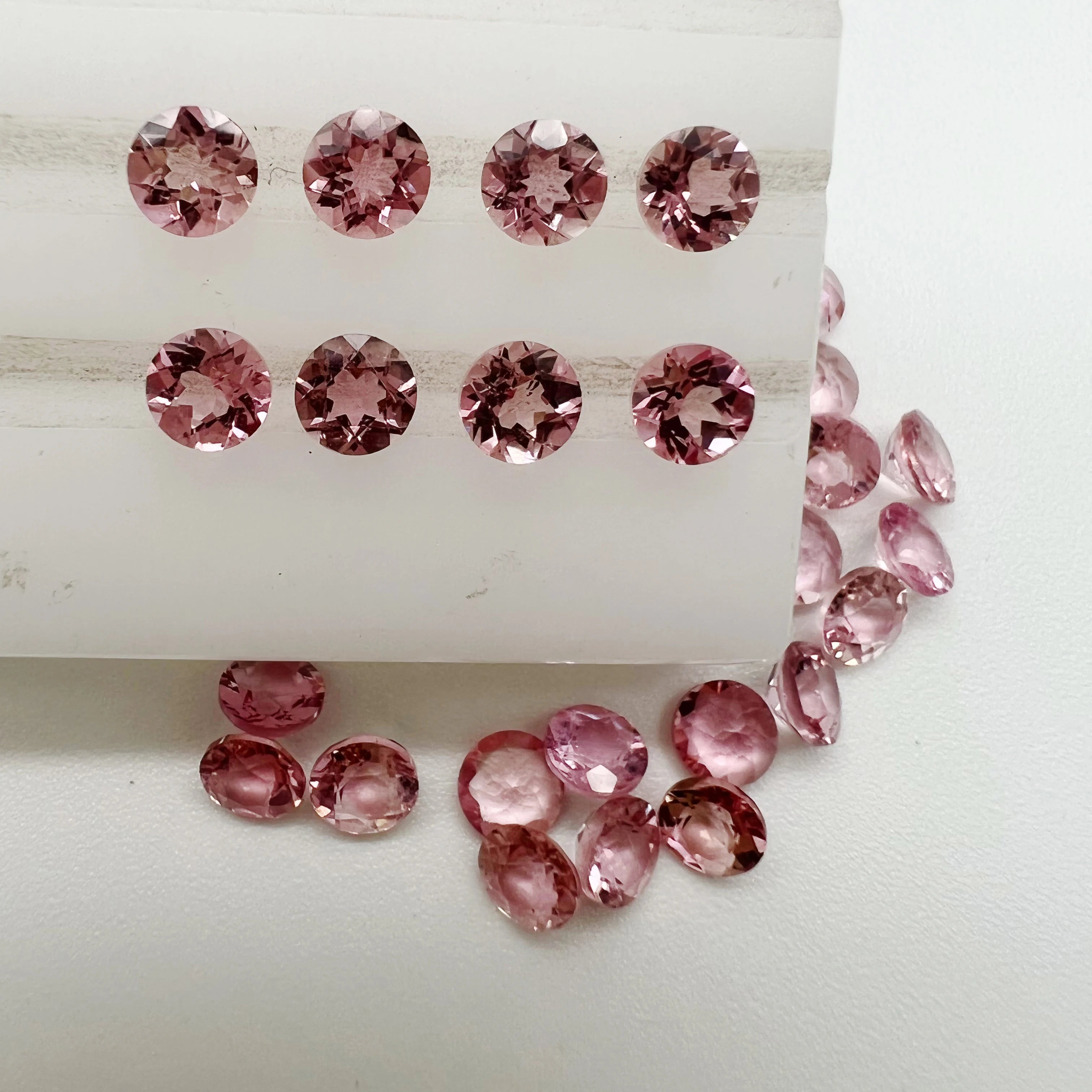 Round 4.0 - 6.0mm Eye-clean VS Quality Loose Gemstone Natural Tourmaline
