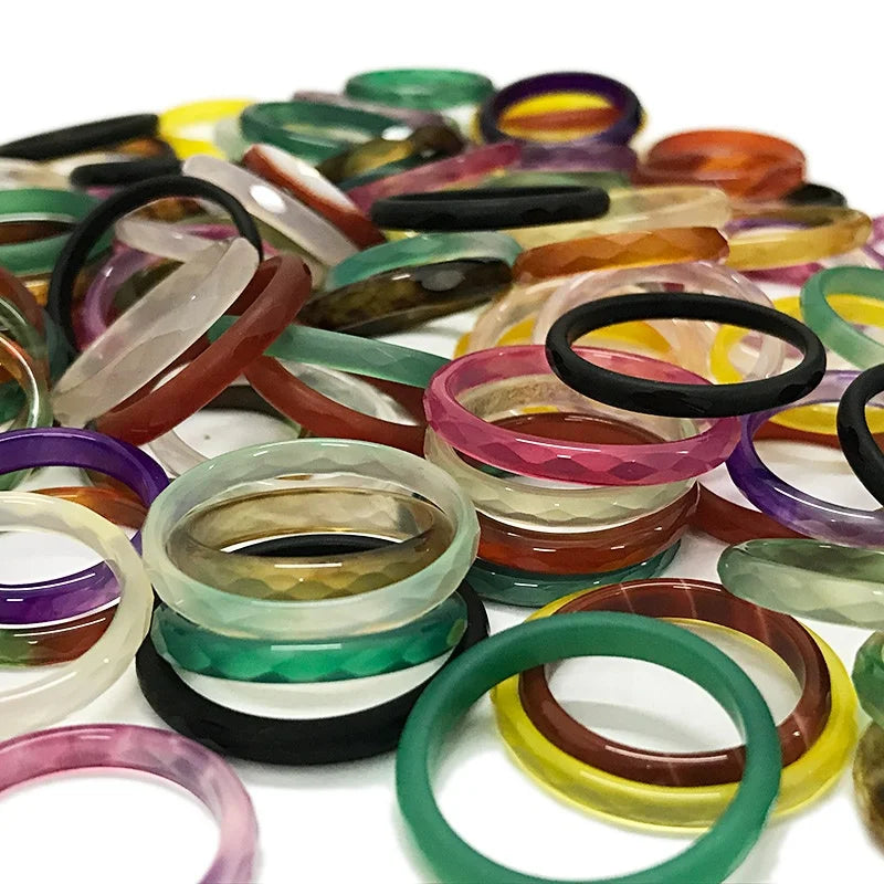 Random Sizes Faceted Gemstone Rings Mixed Color Natural Agate Band Rings for Jewelry Wholesale