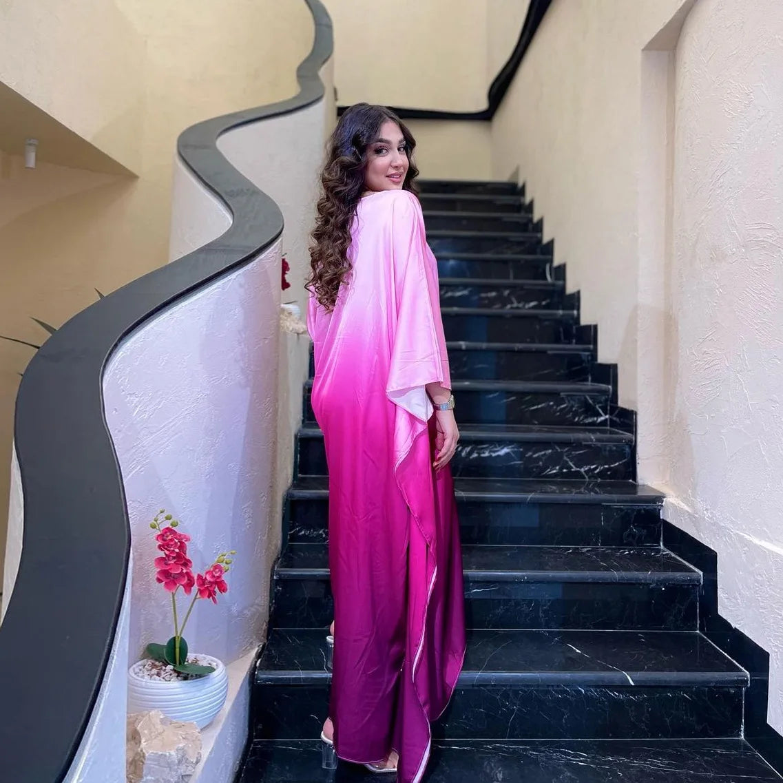 2024 Custom Women Summer Fashion Digital Printing Gradient Ramp Trending Abaya Kaftan Bat Sleeve Long Robe Abaya Dress