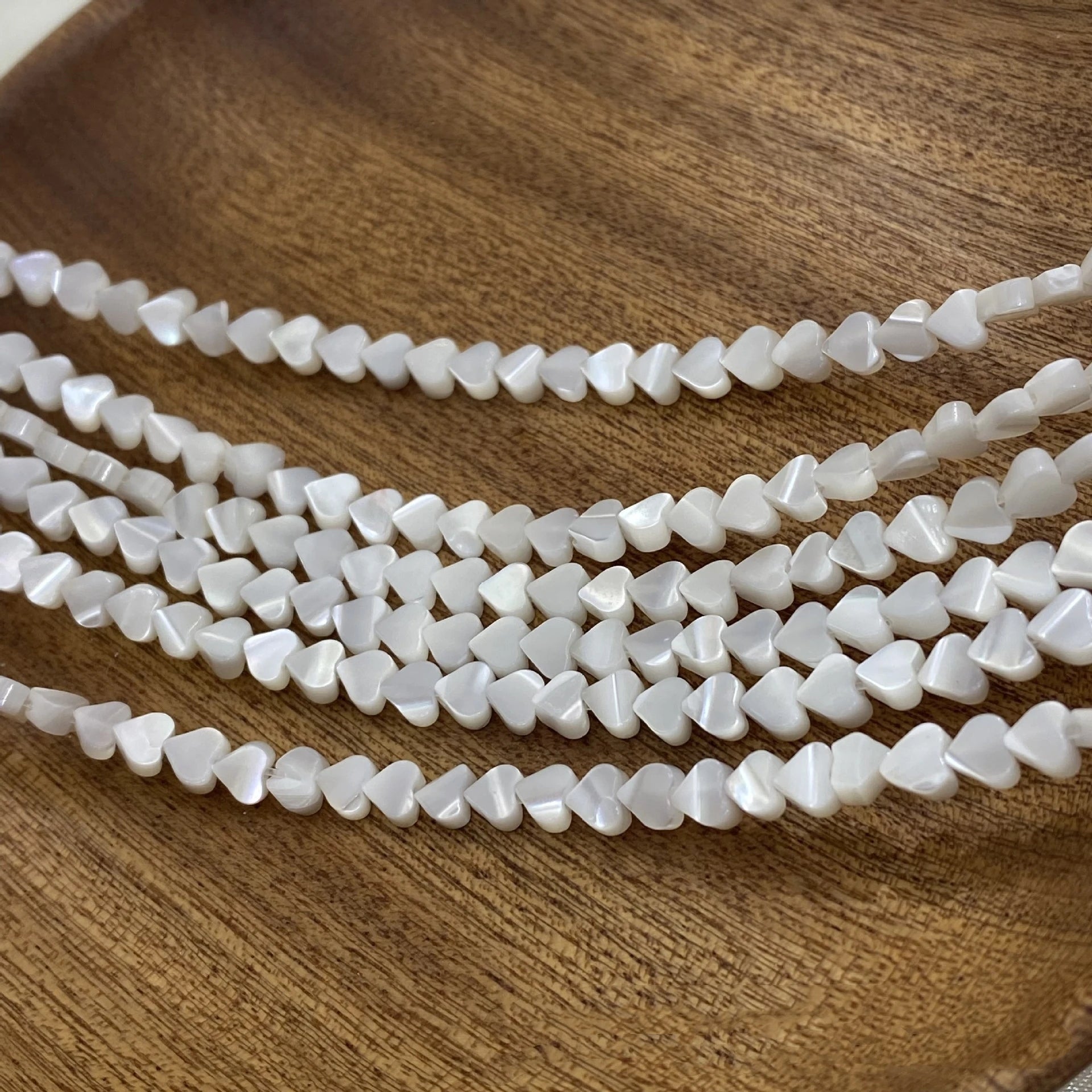 Creative Natural 4Mm 6Mm 8Mm 10Mm Shell Spacer Beaded Cute White Heart Loose Beads for DIY Jewelry Material Accessories