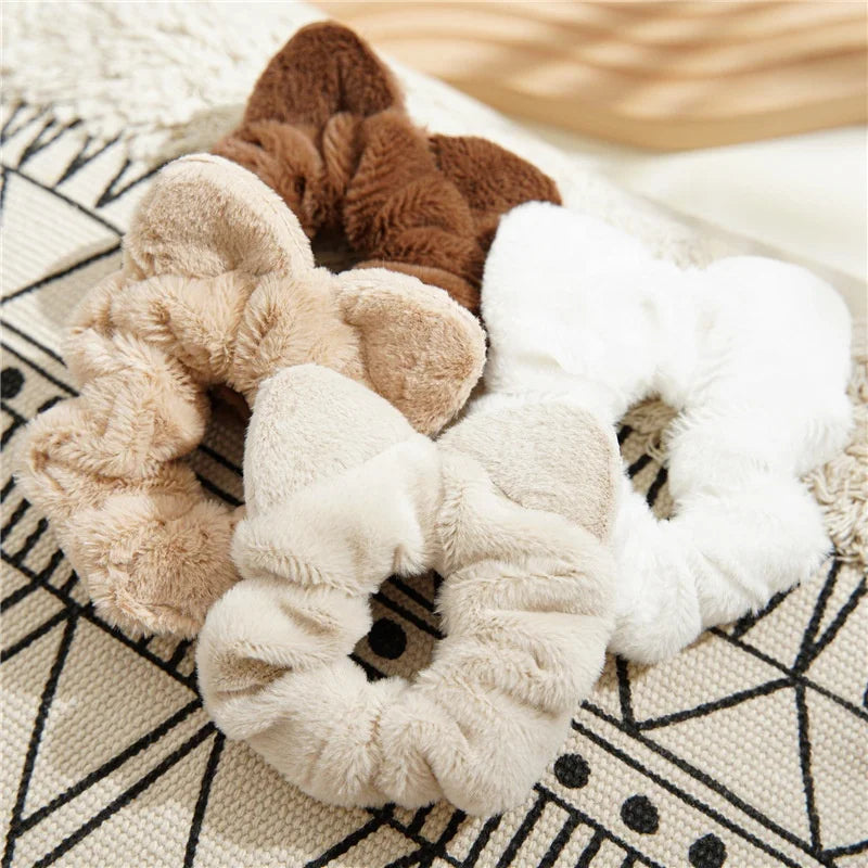 Wholesale Fabric Elastic Band Plush Scrunchies Accessories Winter Cute Cat Ear Furry Fur Scrunchies White Scrunchies Bulk