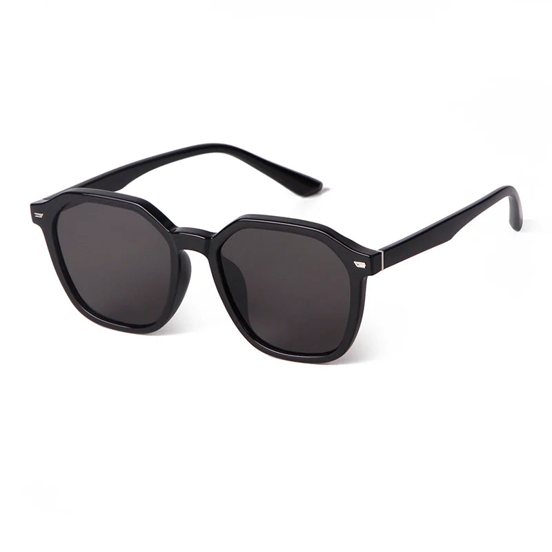STORY STY77324 Trendy Fashion Glasses Manufacturer Wholesale Cheap Sunglasses Beige Retro Square Driving Sunglasses