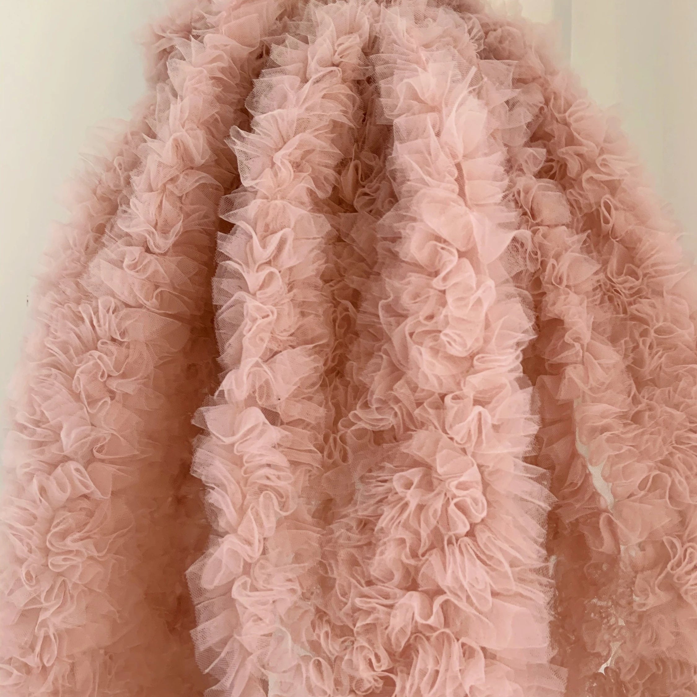Luxury Gorgeous Light Peach Cascading Tulle Net Ruffle Cake Haute Dress Fancy Mesh Net Lace Fabric