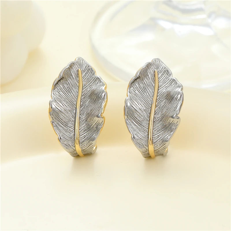 Hot Selling Fashion Two Tone Plated Feather Hypoallergenic Silver Pin Stud Earrings Women Birthdays Parties Anniversaries Gift