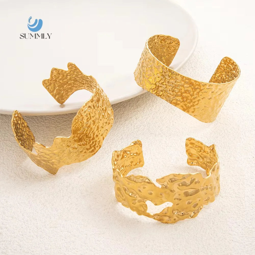 SUMMLY Vintage Wholesale Personalized Irregular Texture Simple C-Shape 18K Gold Plated Stainless Steel Bracelet