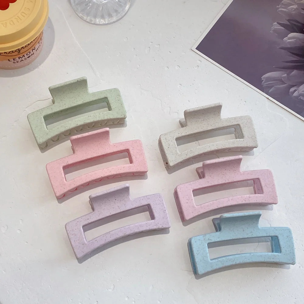 Non-slip Wheat Straw & Plastic Biodegradable Women Claw Hair Clips Strong Hold Eco-friendly Cute Big Matte Sequined Thick Hair