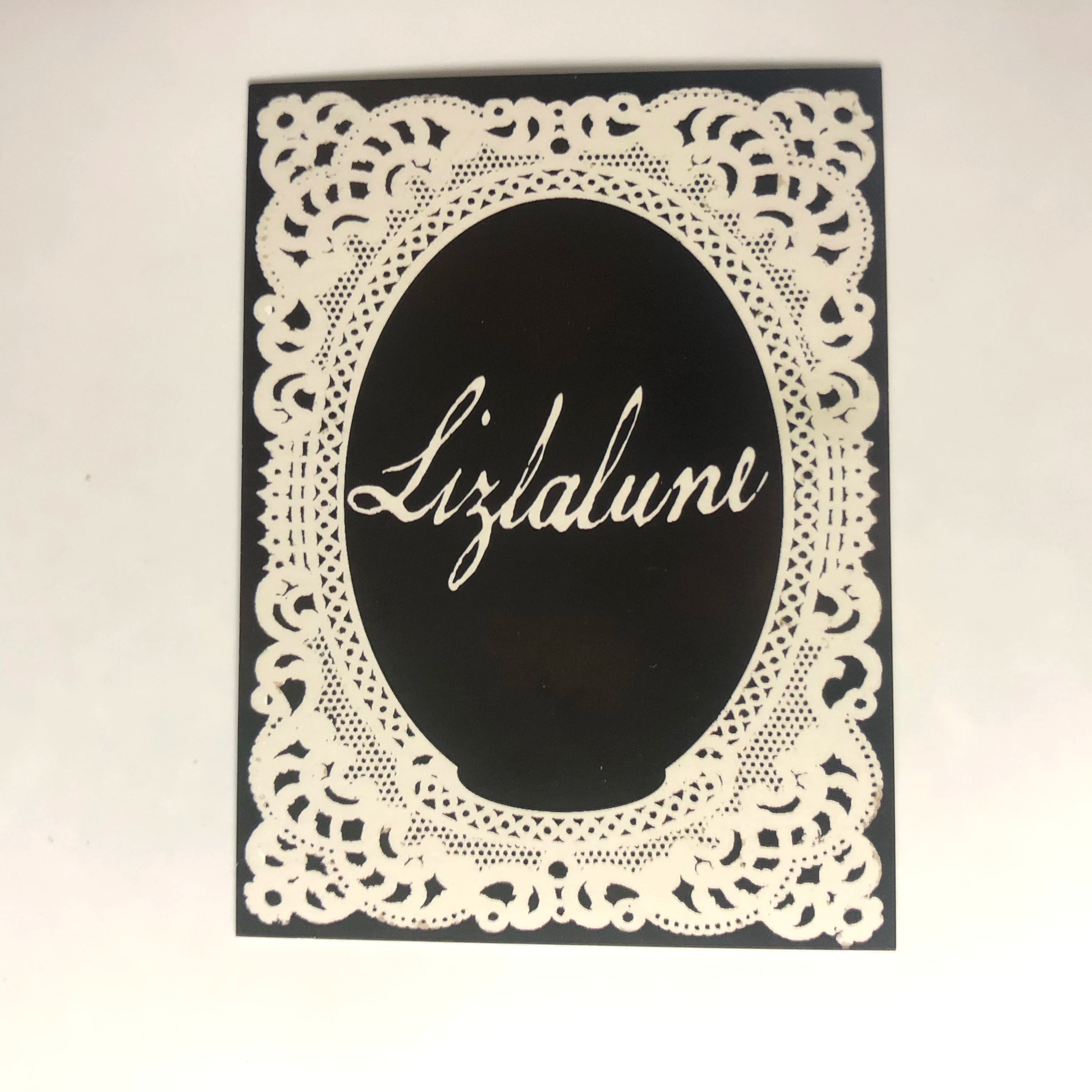 Luxury 300gsm Embossed Textured Business Wedding Name Cards with Customized Printing and Gold Foil for Table Place & Tent Escort