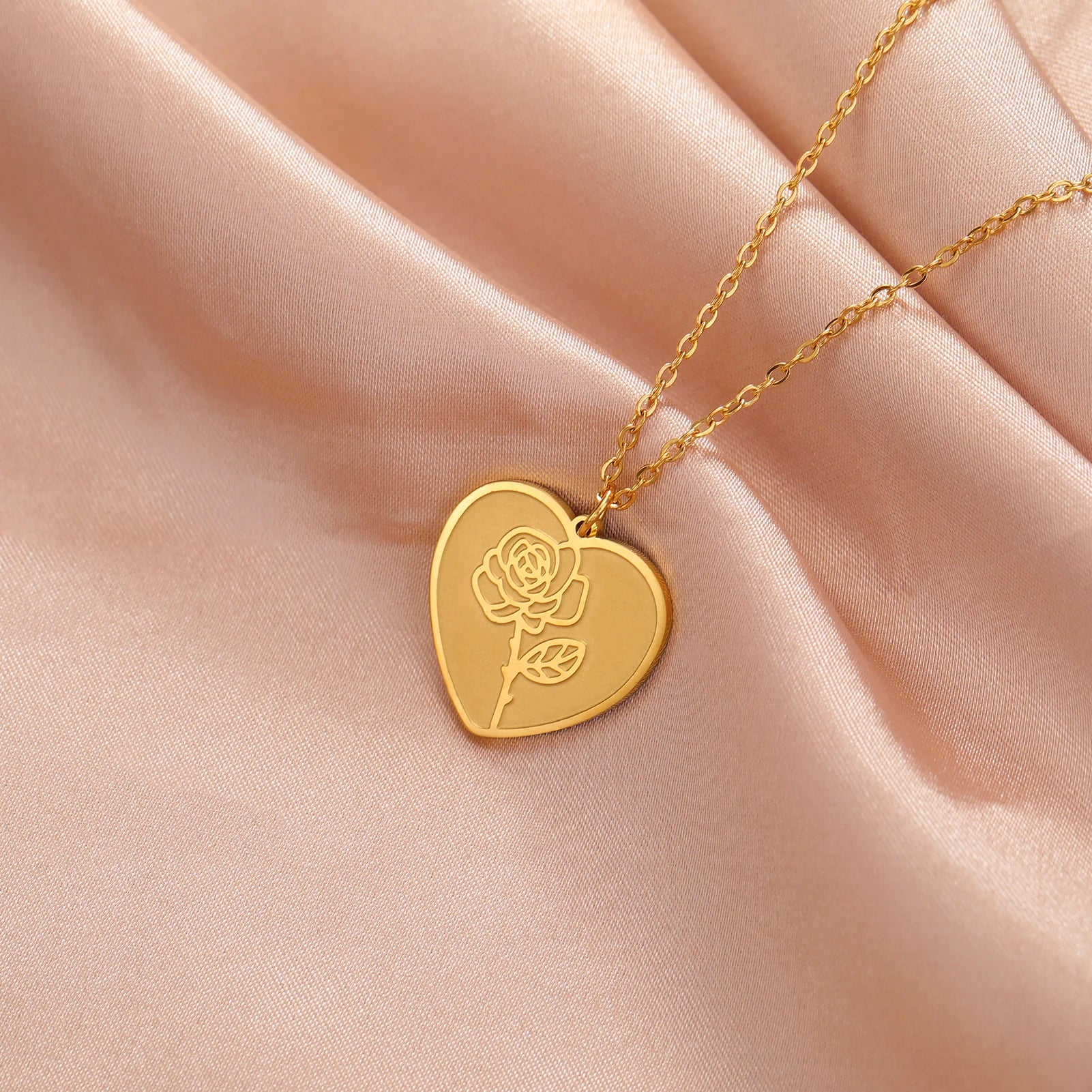 Myshape 12 Birth Months Flower Heart Necklace Stainless Steel Gold Color Snowdrop Rose Cosmos Iris Pendant Jewelry Birthday Gift