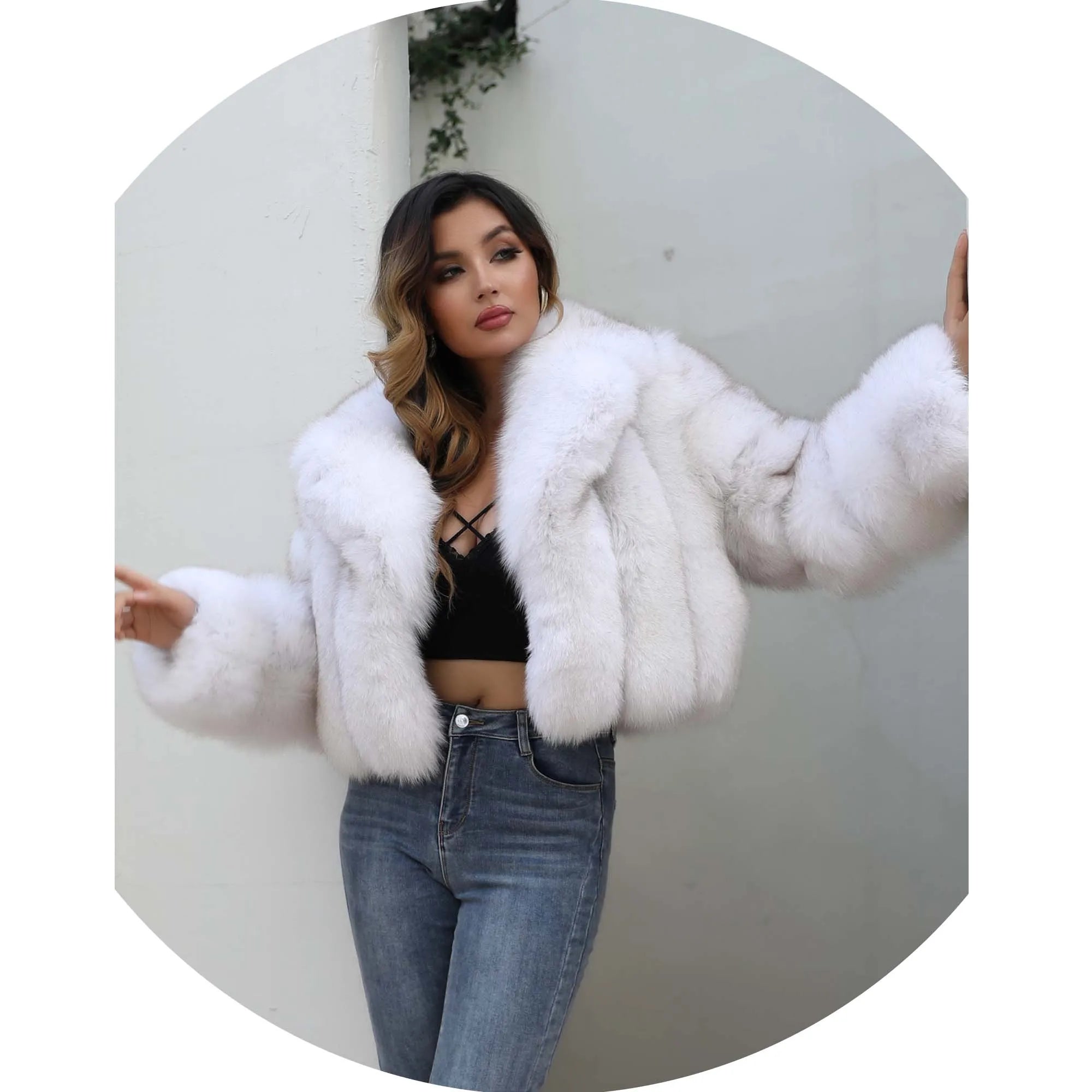 Fashion Thick Fur Short Big Fur Collar White Women Fox Fur Coat Wholesale