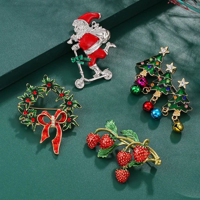 European and American Style Christmas Cartoon Brooch Featuring a Cute Christmas Tree and Santa Claus Design