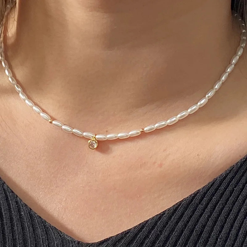 INS Trendy Retro Rice Pearls Necklace Crystal Beaded Pearl Choker Stainless Steel Jewelry Female Pearl Necklace