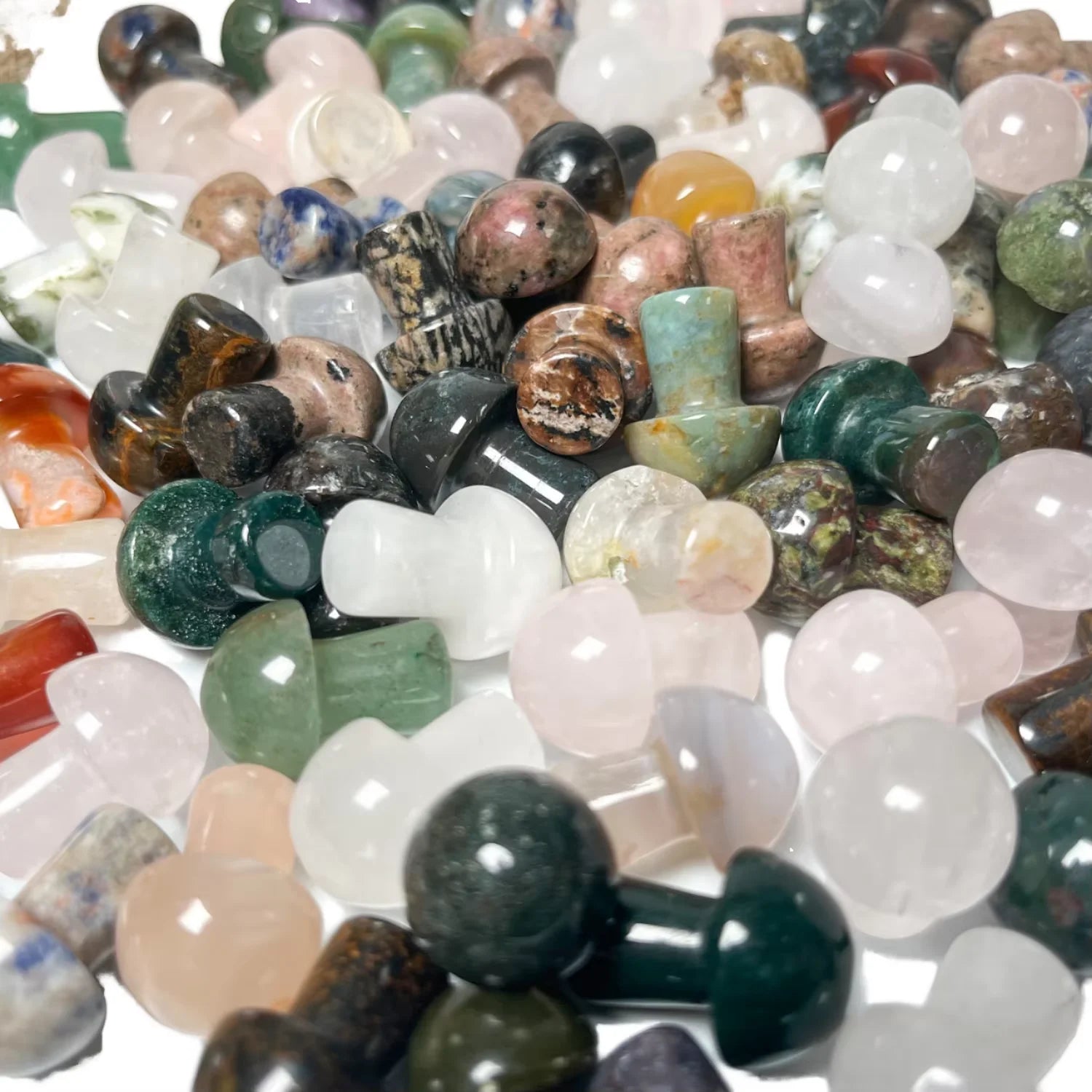 2024 Chinese Factory Tumble Stones Agate Stone Pebbles Socket Red Semi-precious Stone Crafts