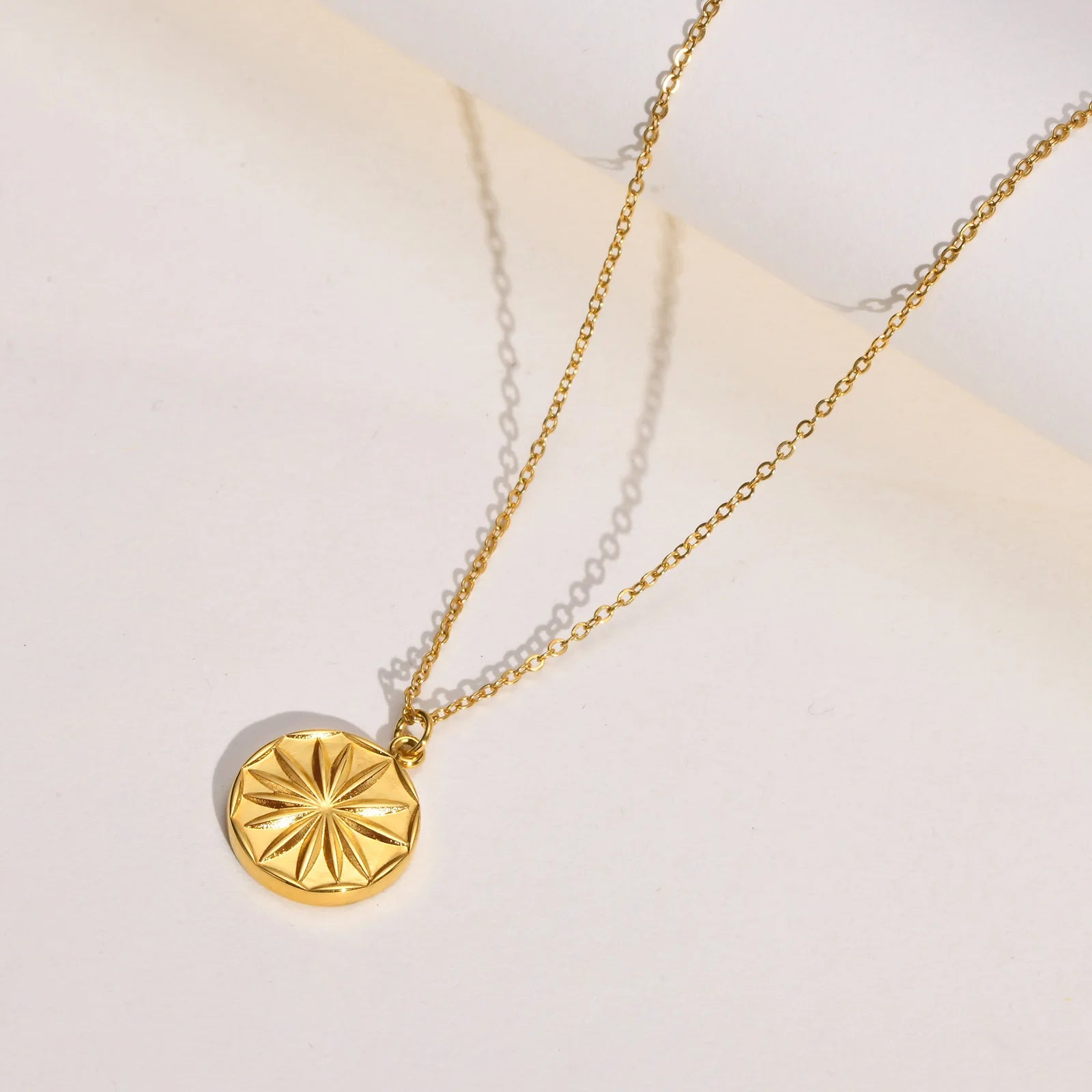 New Fashion Unique Design Stainless Steel Heronsbill Medallion Shell Pendant Choker Necklace Women NC-1283 NC-1262