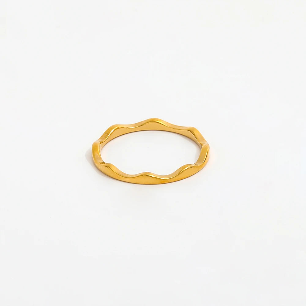High End 18K Plain Gold Waved Lines Dainty Rings Stainless Steel Trendy Simple Gold Plated Jewelry