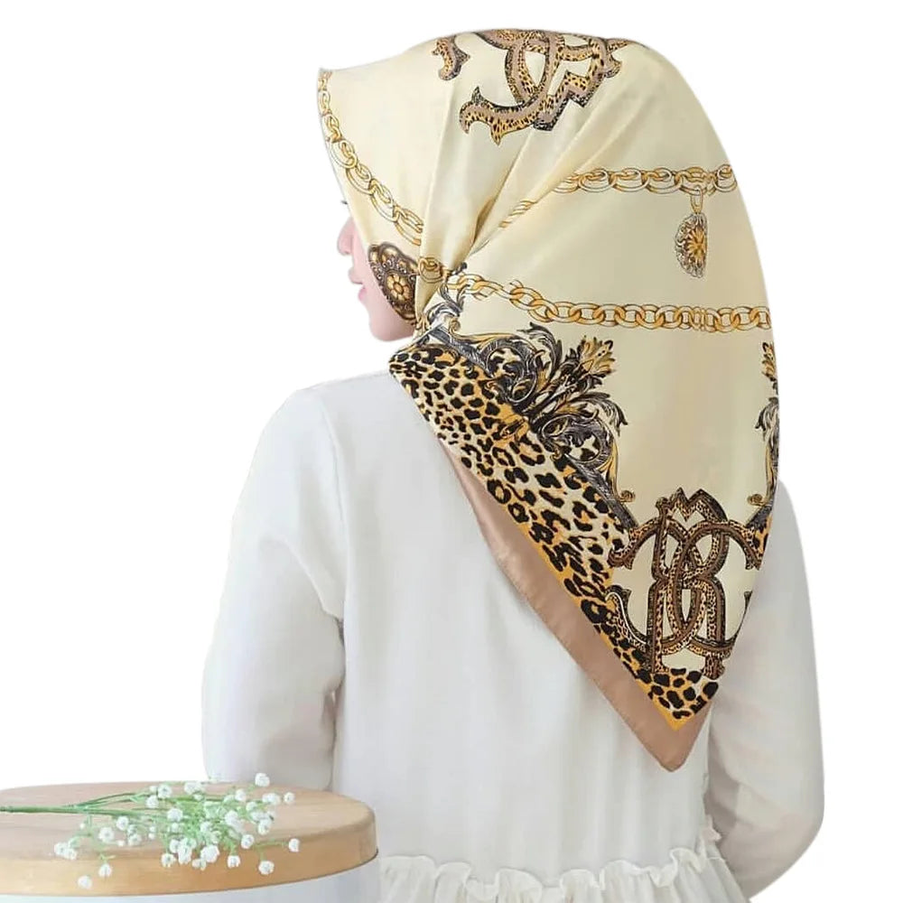 New Design Animal Leopard Printed Chiffon Satin Silk Malaysia Fashion Line Chain Hijab Scarf for Women square Scarf