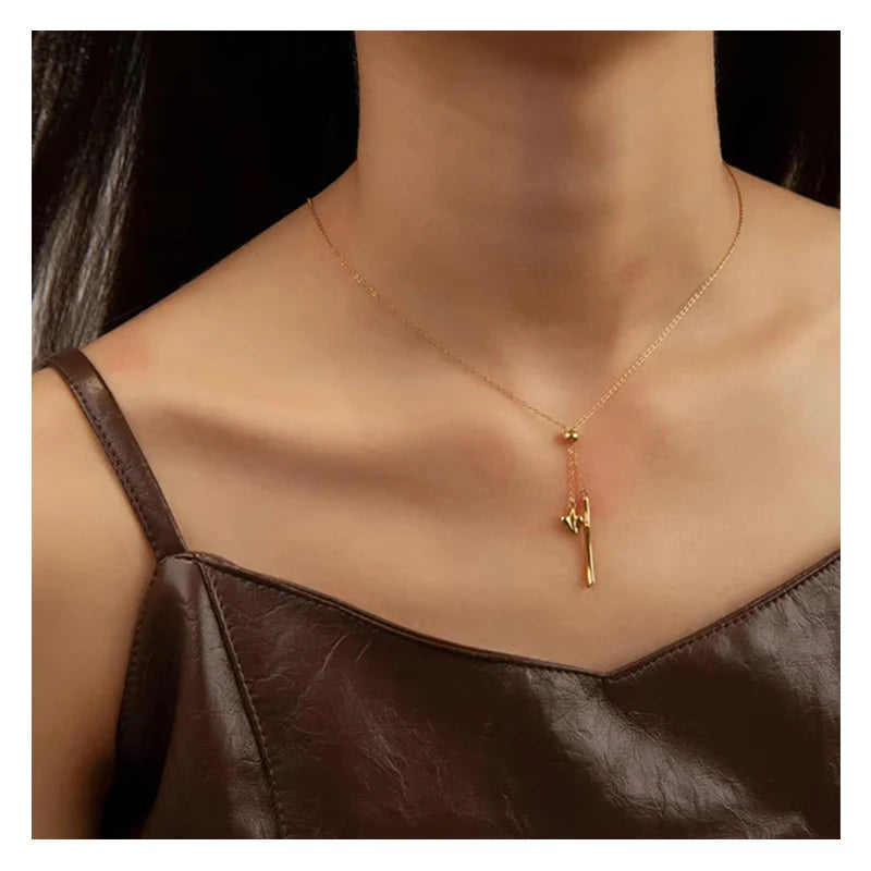 Simple New Style Design Dainty Heart Branches Rose Flower Charms Necklace Women Girls Clothing Accessories Adjustable