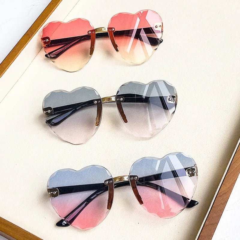 Wholesale Designed Children's Heart-shaped Sunglasses Baby Gradient Glasses OK Sunglasses for Boys and Girls Cheap Sunglass