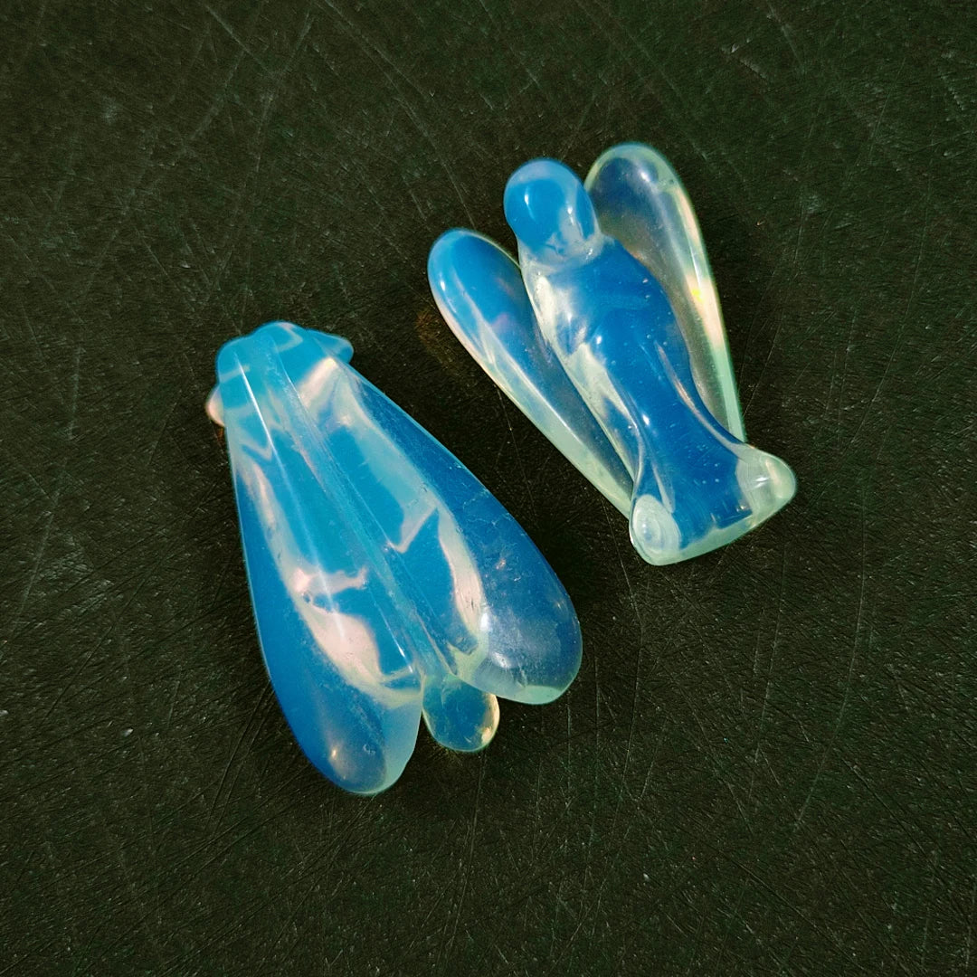 Huiying Charming Mini Sized China Crystal 2 Inch Angels Natural Hand Carved Paperweight for Fengshui Decoration Crafts