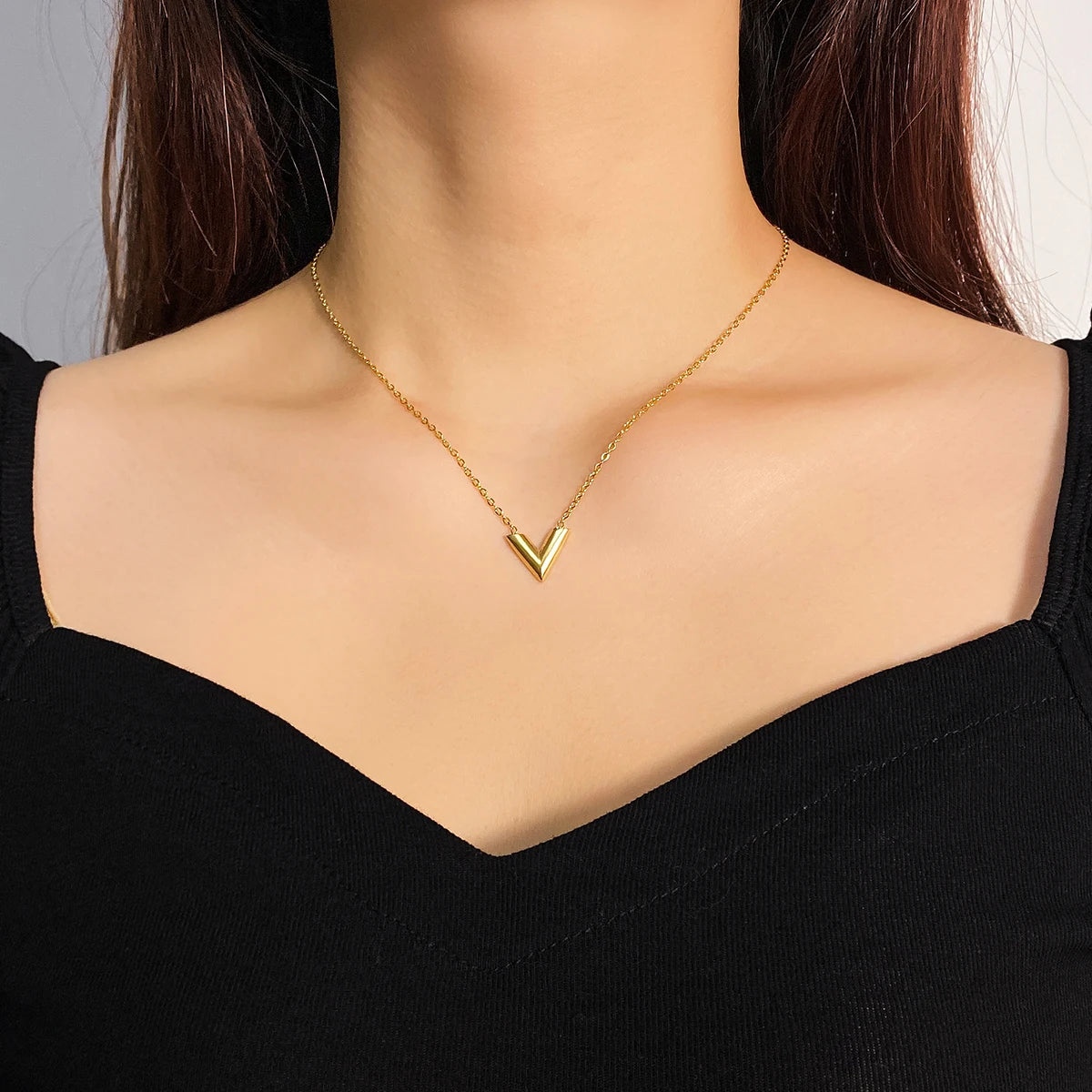 VKME Fashion New 18K Gold Plated V Shape Letter Necklace Clavicle Chain Clavicle Chain for Women Jewelry