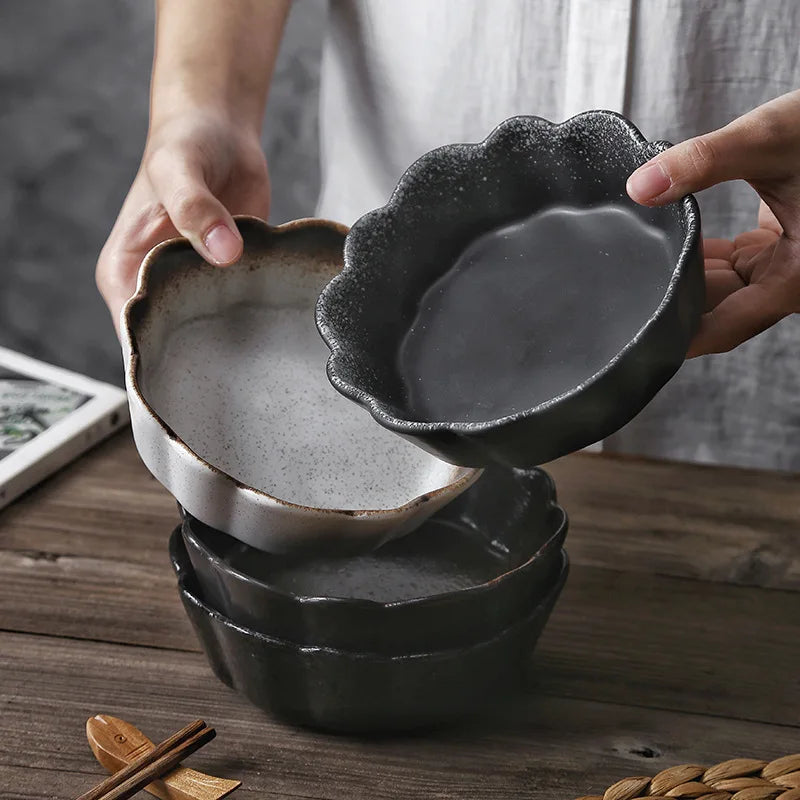 Japanese Style Flower Shape Design Porcelain Round Ceramic Dessert Bowl Microwave and Dishwasher Safe Snack Bowl