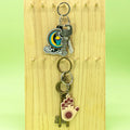 New Arrival Luxury Keychain Custom Arabic Currency and Golden Design for Business Promotions and Collectors