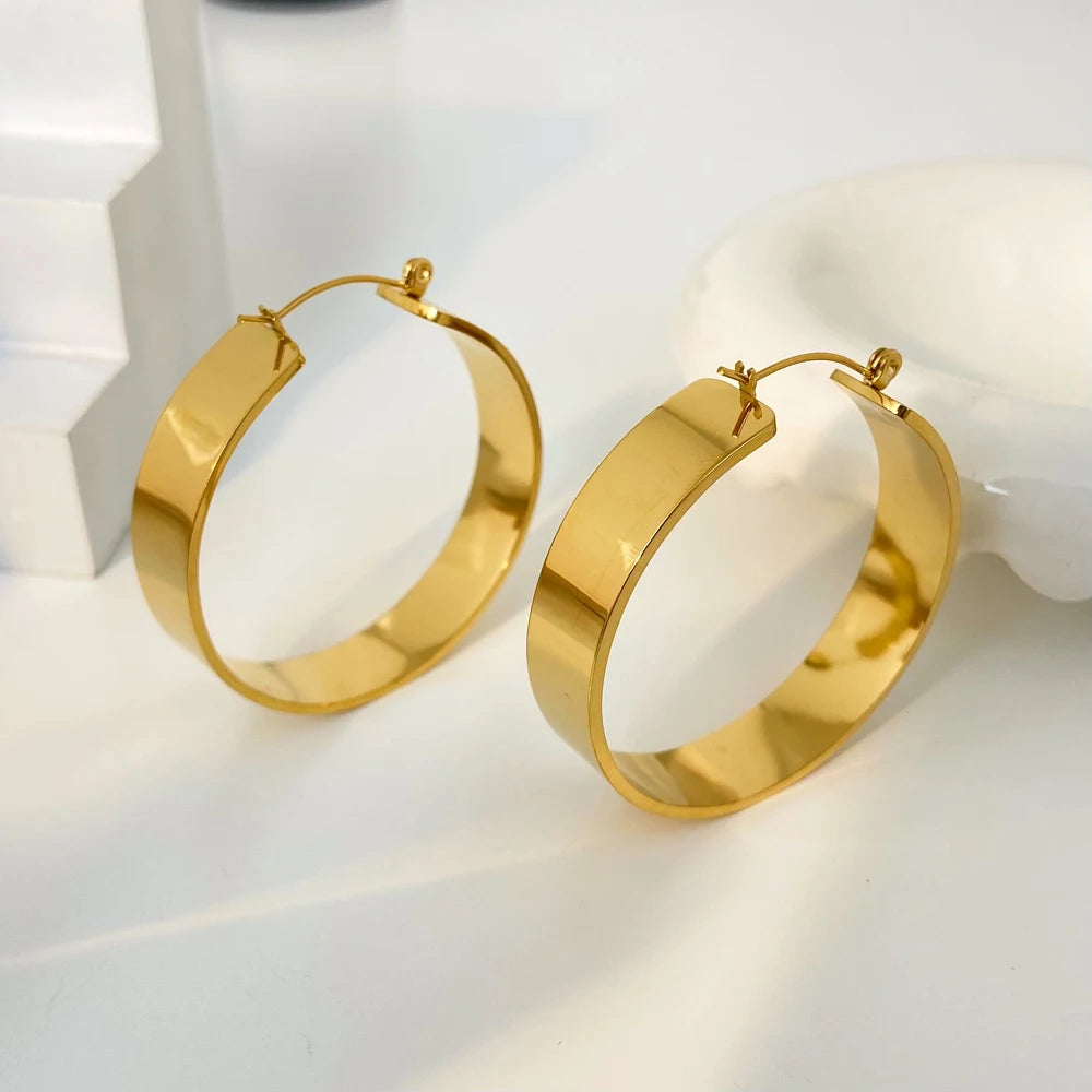 Chunky Huggie Earrings Stainless Steel PVD Furnace Genuine Gold Electroplated Earrings