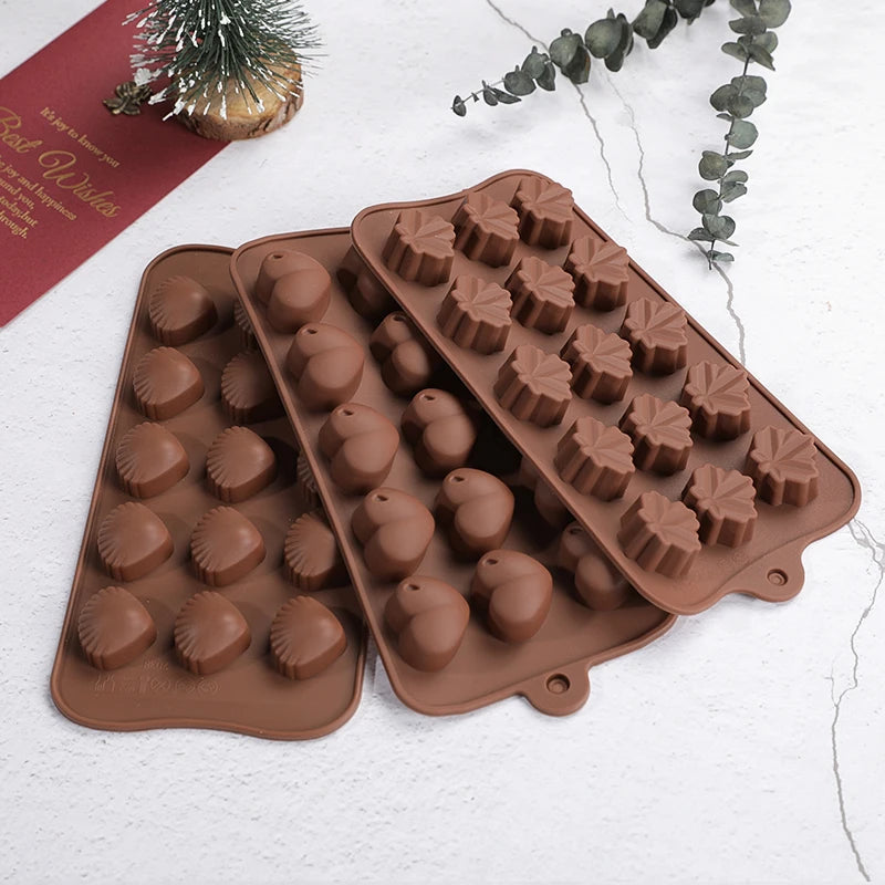 SILIKOLOVE Factory Hot Sale 15 Holes LFGB Platinum Food Grade Non Stick 3D DIY Custom Silicone Shell Shape Chocolate Moulds