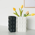 Nordic INS Style High-End Ceramic Porcelain Flower Vase Black and White Creative European Luxury Home Decor Wholesale