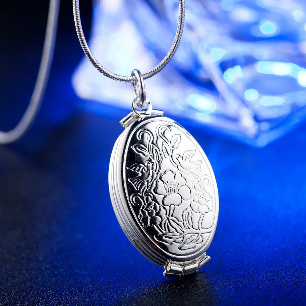 Trendy Photo Locket Pendant Necklace Anniversary Custom Locket Necklace Minimalist Necklace for Women Girlfriend