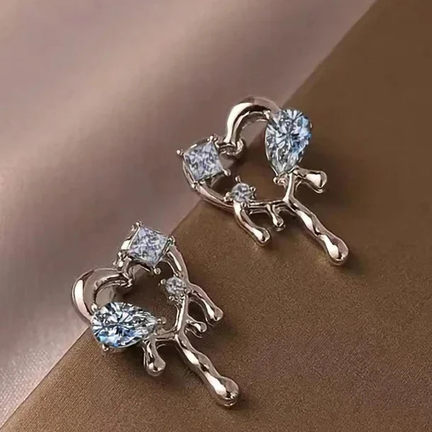 CAOSHI Hot Geometry Shaped White/Black Zircon Silver Plated Hollow Heart Earrings for Women Girls Popular Stud Earrings Jewelry