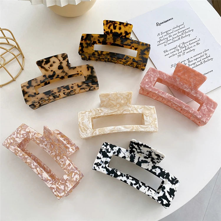 Private Label Profession Customized Color Logo Shape Wholesale New Fashion Large 13cm Cellulose Acetate Hair Claws Supplier