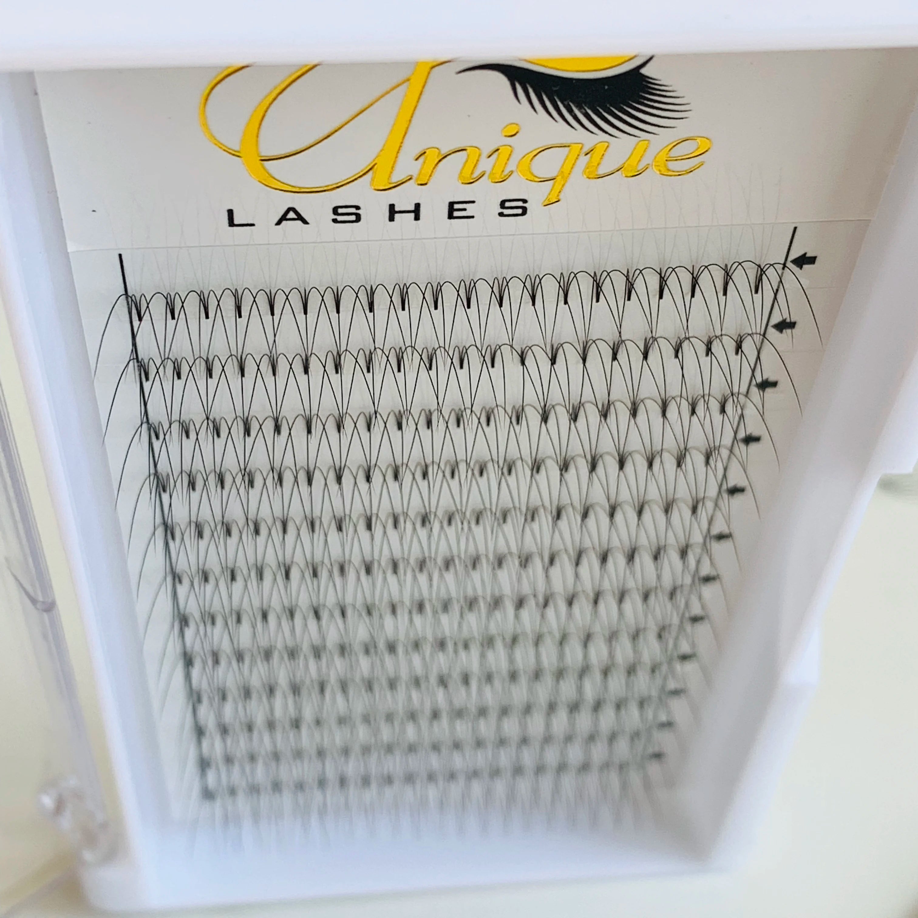 Wholesale XL Tray Small Tray 3d 4d 5D 6d 10d Heat Bonded Volume Premade Fans Lashes 0.05 0.07