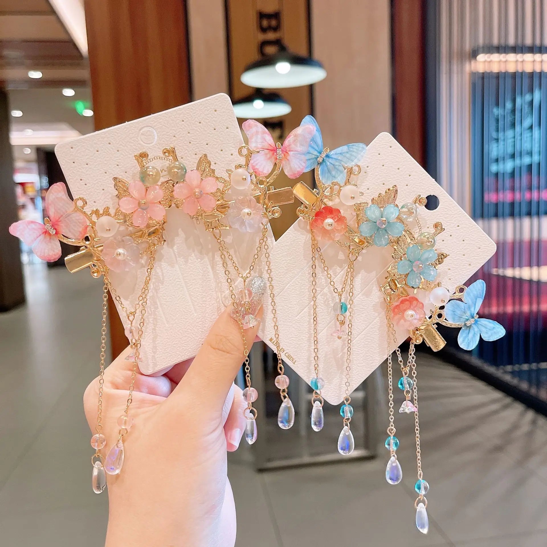 Wholesale 2 Pcs/Set Cardboard Package Chinese Style Headwear Set Butterfly and Tassel Hair Clip for Girls Kids Hair Accessories