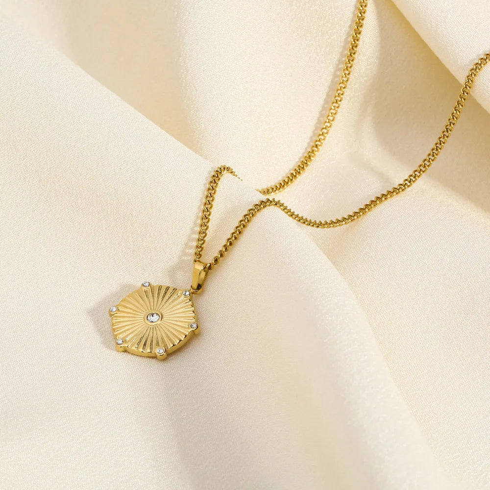 INS Popular Simple Necklace Inlaid Zircon Hexagonal Necklace Stainless Steel 18K Gold Plated Vintage Necklace