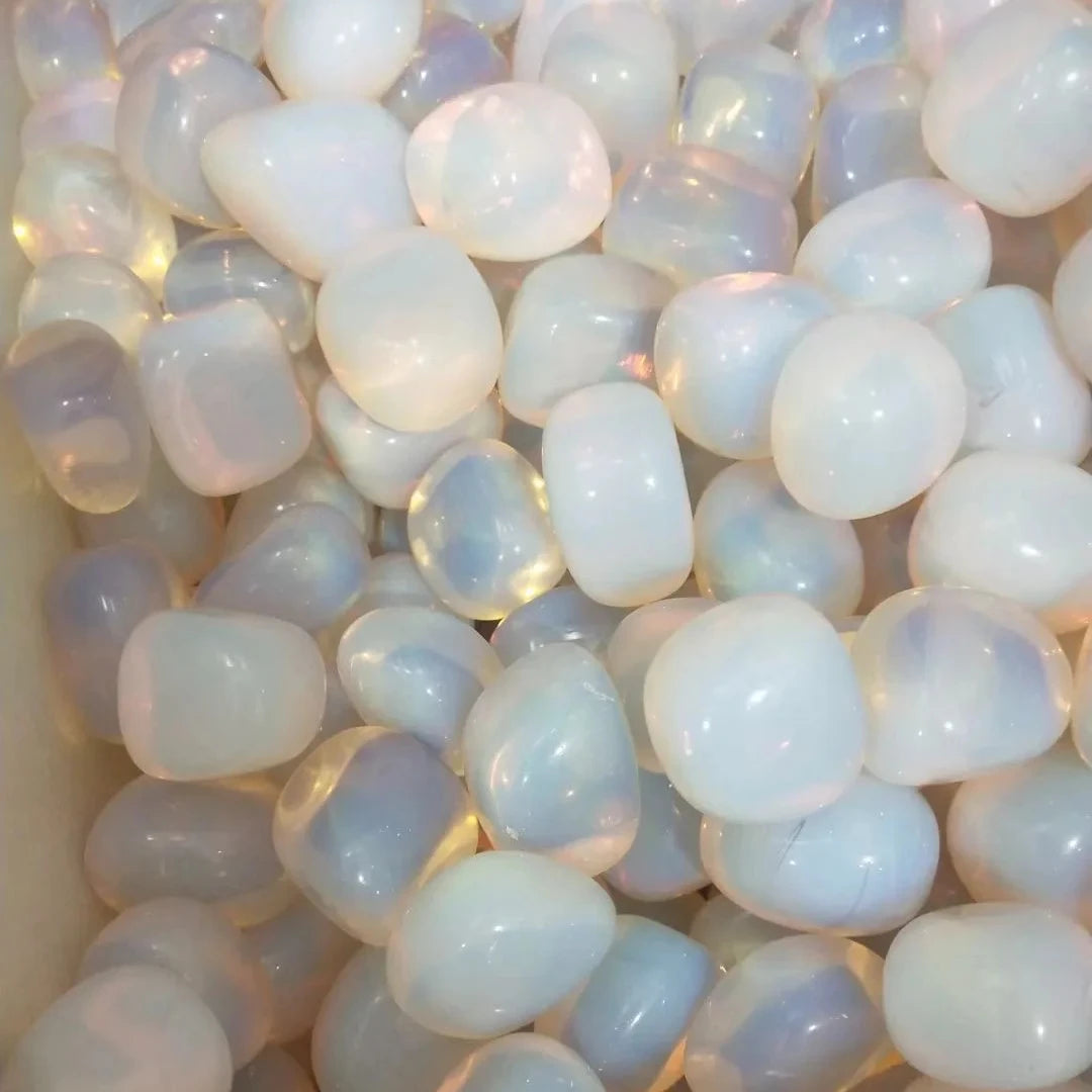 Wholesale Gemstone White Opal Rough Crystal Gravel Opalite Tumbled Crushed Healing Stones