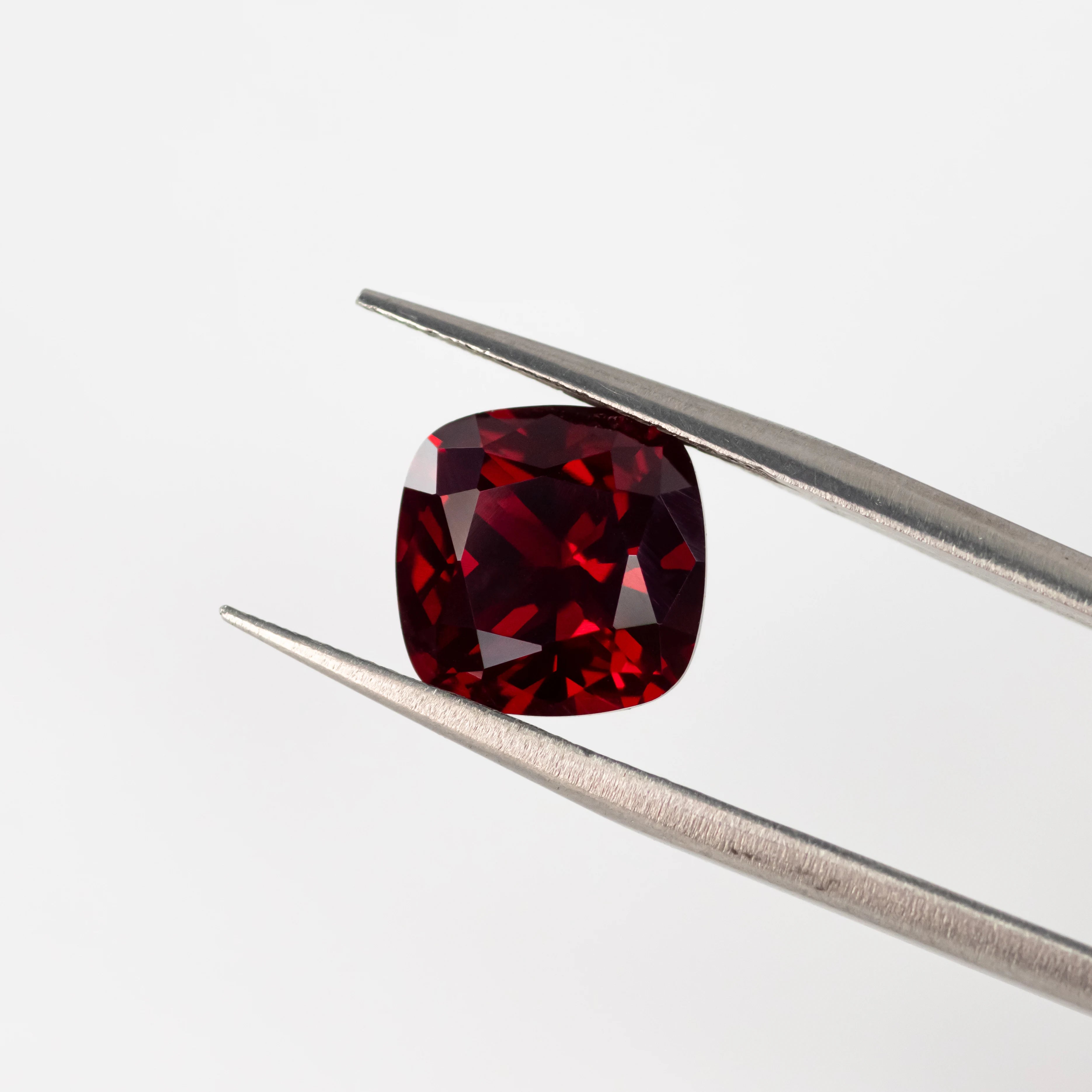 Wholesale Top Quality Synthetic Lab Grown Cushion Cut Ruby Corundum 8# Stone for Jewelry Making