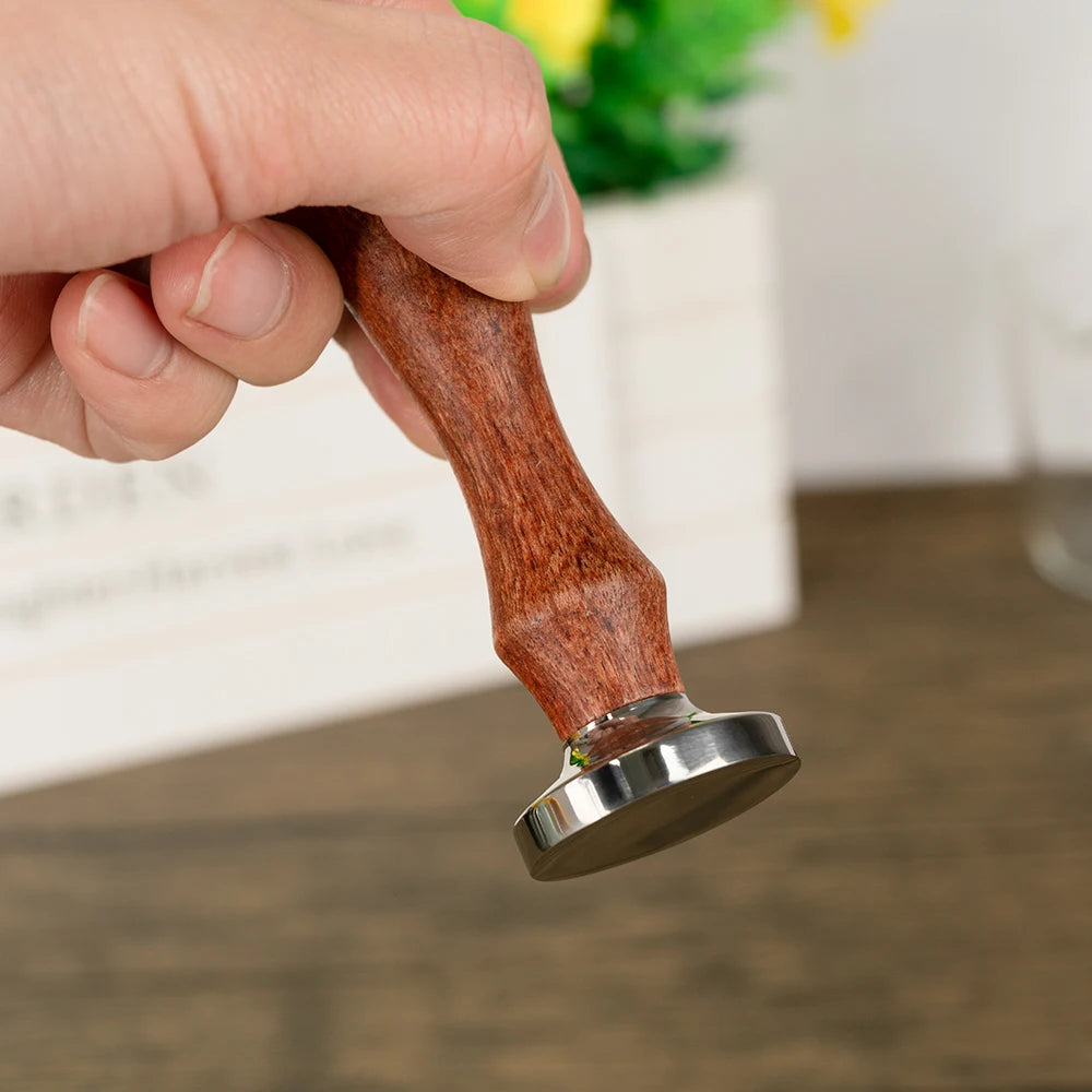 1PCS Classic Style Premium Metal Coffee Press Tool Compatible with Illy K-Cup Dolce Gusto Vertuoline Caps