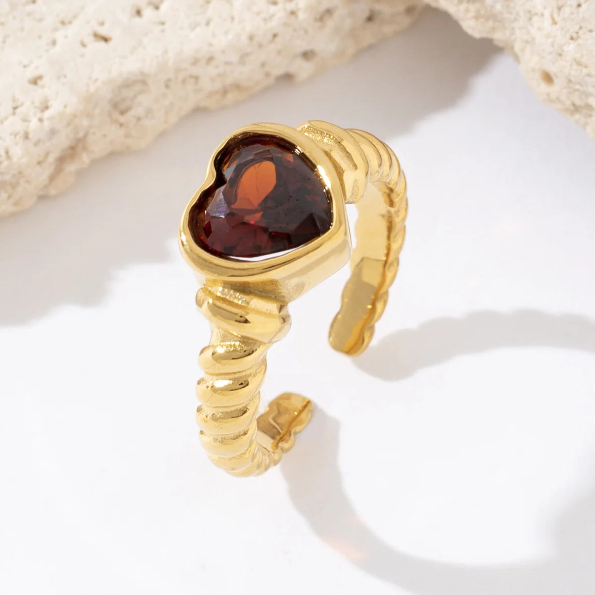 Hot Selling Classic Heart Design Stainless Steel Plated 18K Gold Brown Love Zircon Open Ring