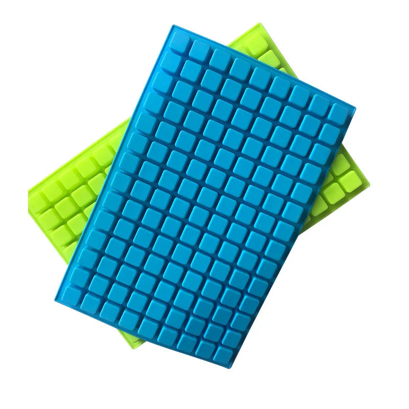 Competitive Price Good Quality Silicone Green/Blue Wholesale Ice Cube Tray