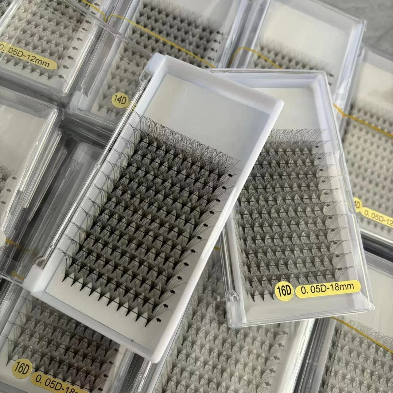 Premade Handmade 16d 18d 20d Premade Fans Lashes Russian Mega Volume Lashes Loose Fans Thin 0.03 0.05 Eyelash Extensions