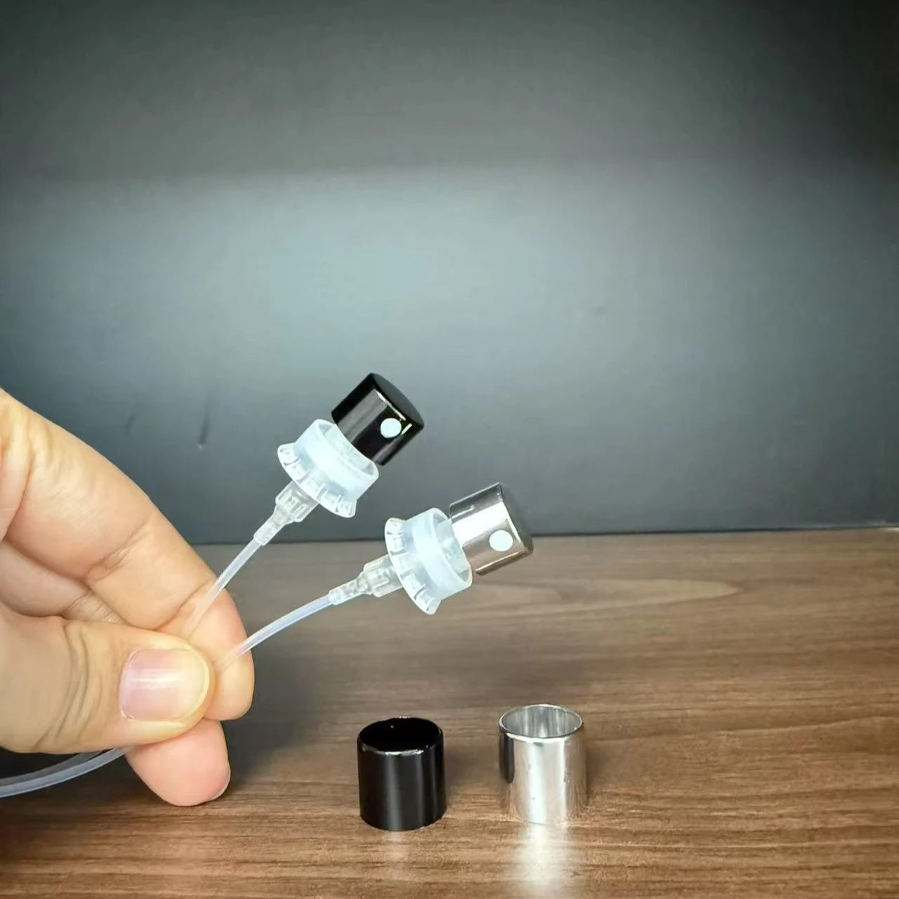 Wholesale 13mm Custom Fine Mist Perfume Atomizer Aluminium-Plastic Crimp Pump Spray 13mm Perfume Plastic Spray
